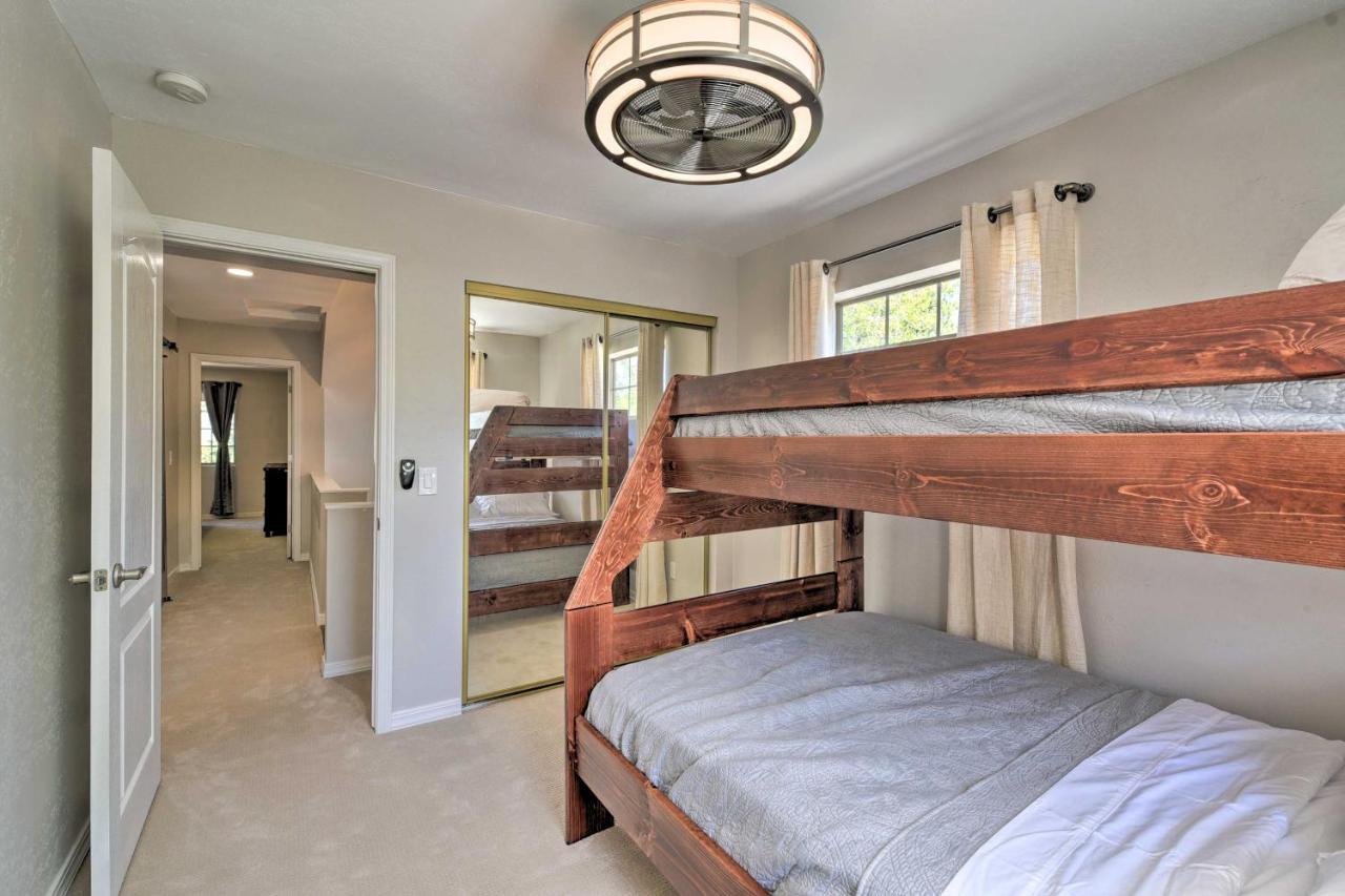 Modern Flagstaff Home With Bbq Walk Downtown! Exterior photo